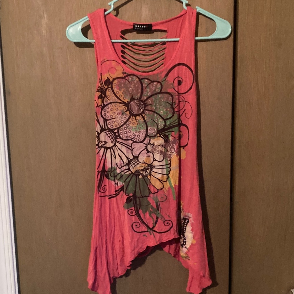 Helium Trendy Floral Graphic Tank Top in Coral